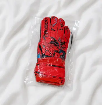 كفوف حارس ولادي Reusch بالوان مختلفة