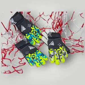 كف حارس Adidas