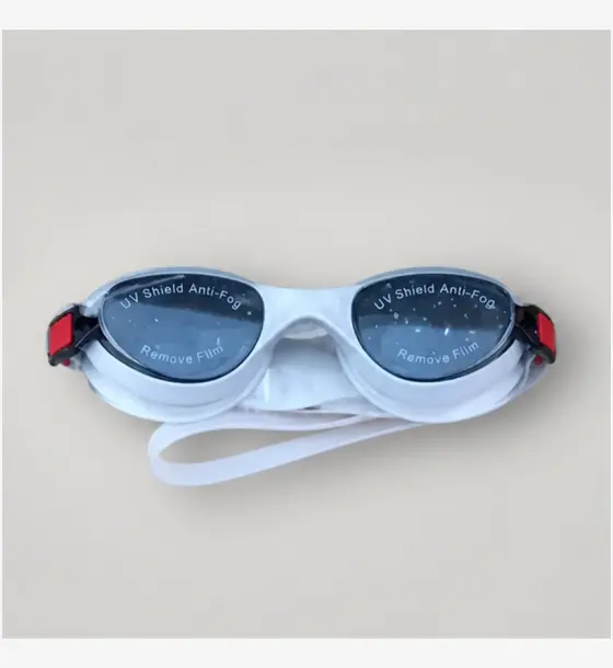 نظارة سباحة Speedo مريحة متعددة الألوان