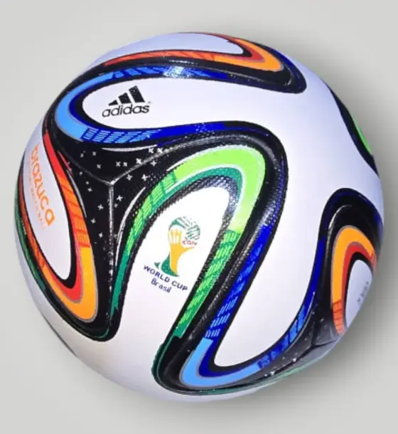 كرة قدم Adidas Brazuca