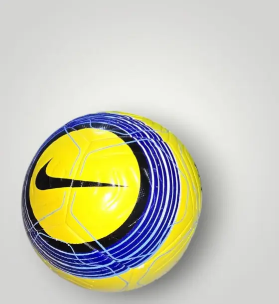 كرة قدم Nike أصفر وبنفسجي