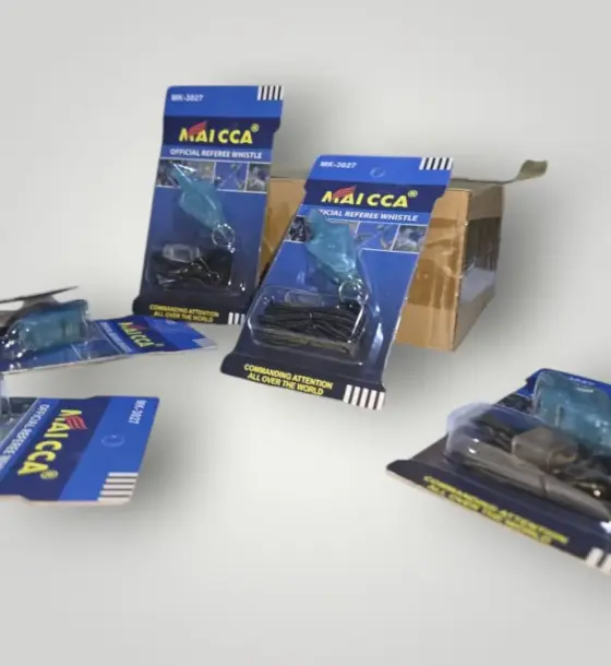 صافرة حكم Maicca