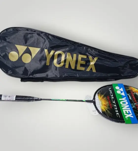طقم مضرب ريشة YONEX مع شنطة