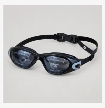 نظارة سباحة Speedo تصميم رياضي متعدد الألوان