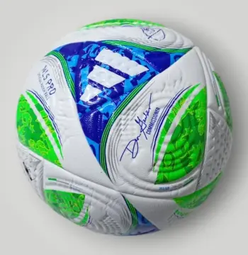 كرة قدم Adidas أخضر وأبيض
